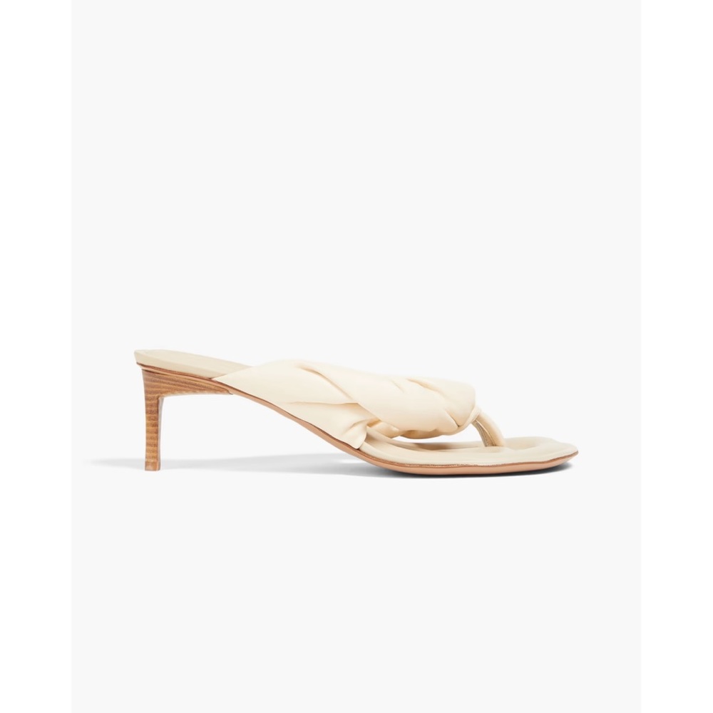 Jacquemus Mari Thong Puffy sandal 38